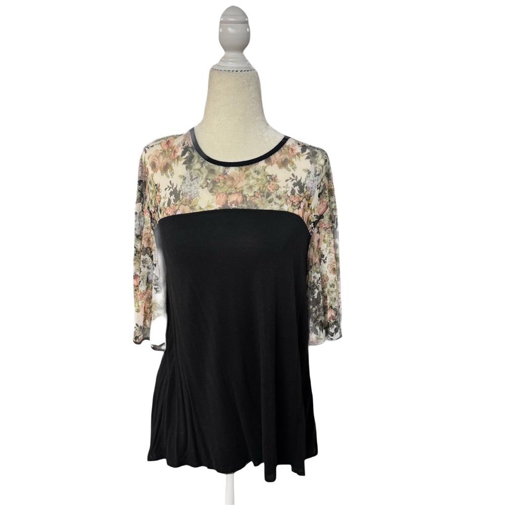 Kim & Cami Mesh floral and black pullover flowy top Med